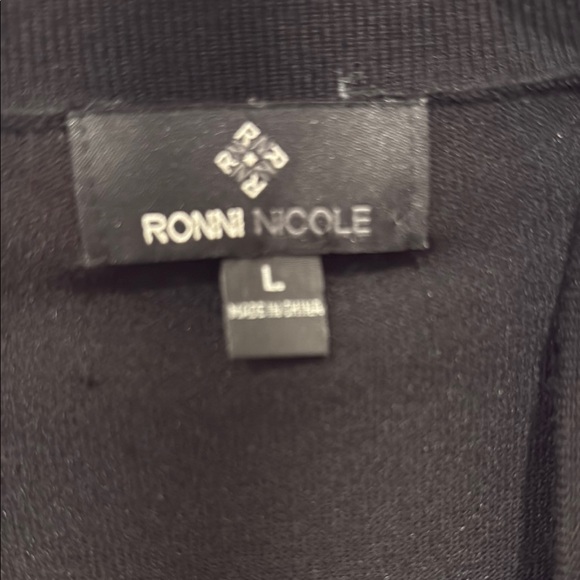 Ronni Nicole - Parisian Chic in a Shrug Black Sweater Open-Front Knit 🇫🇷 - Picture 11 of 11